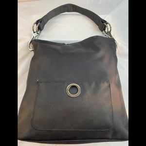 Sondra Robert’s large bucket